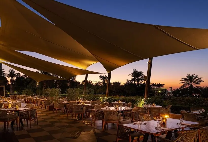 هتل The Westin Dubai Mina Seyahi Beach Resort And Waterpark