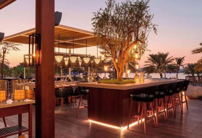 هتل The Westin Dubai Mina Seyahi Beach Resort And Waterpark