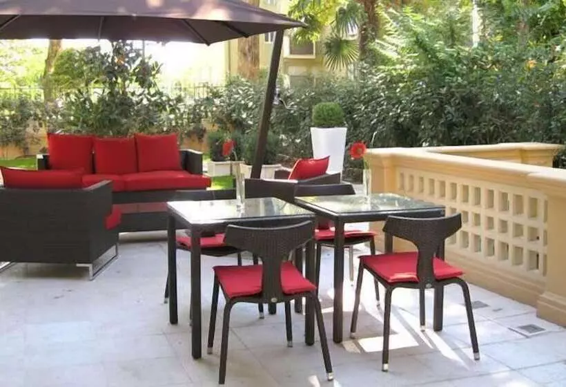 Boutique Hotel & Spa Villa Dei Platani