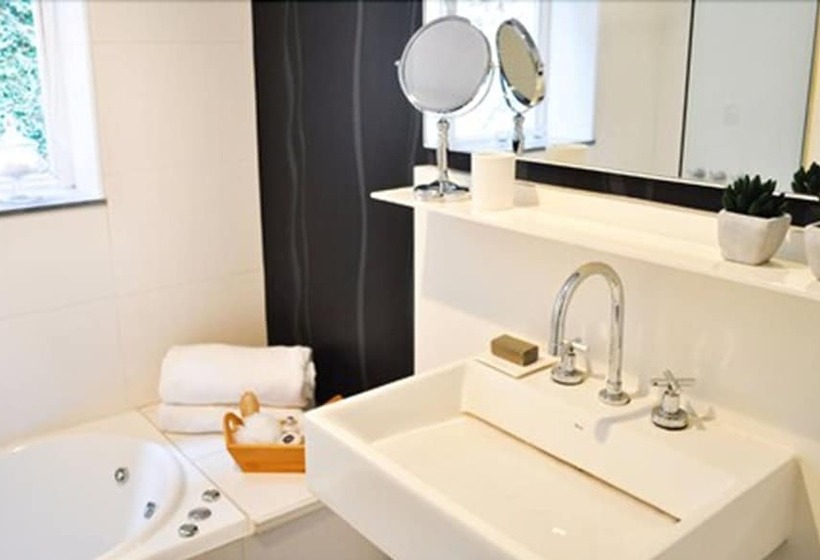 Maitre Hotel Boutique