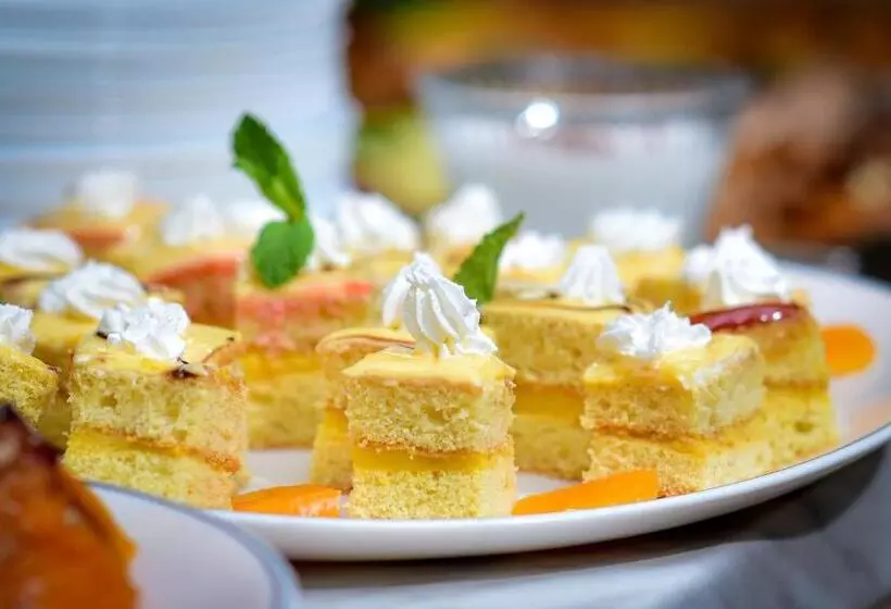 Rhodopi Home Hotel Chepelare   Half Board & Wellness