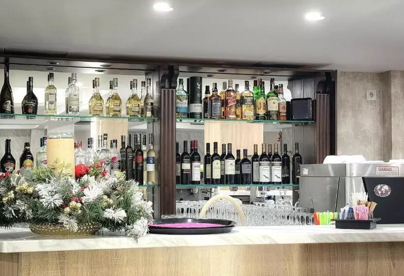 Rhodopi Home Hotel Chepelare   Half Board & Wellness