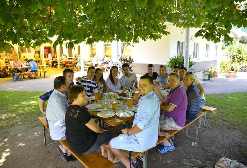 Retkeilymaja Gasthof In Der Exlau