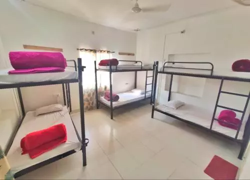 The Hostel Crown
