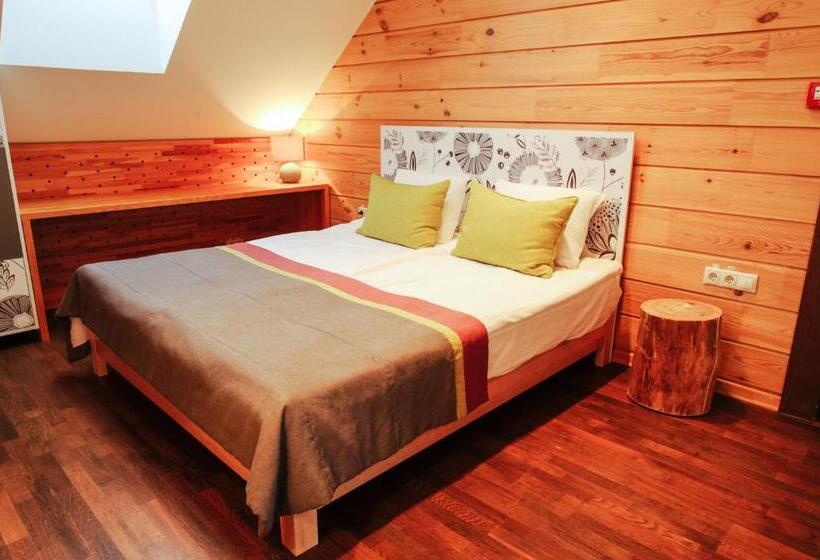 Отель трипільське сонце