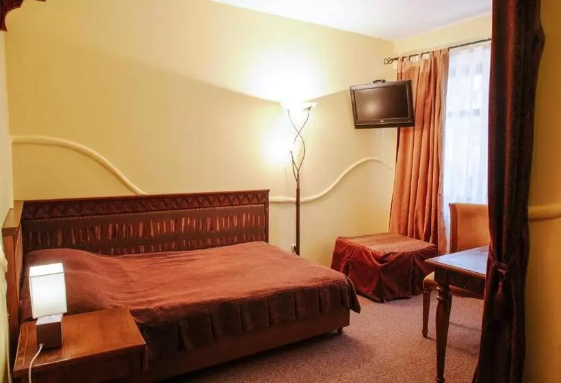 ホテル трипільське сонце