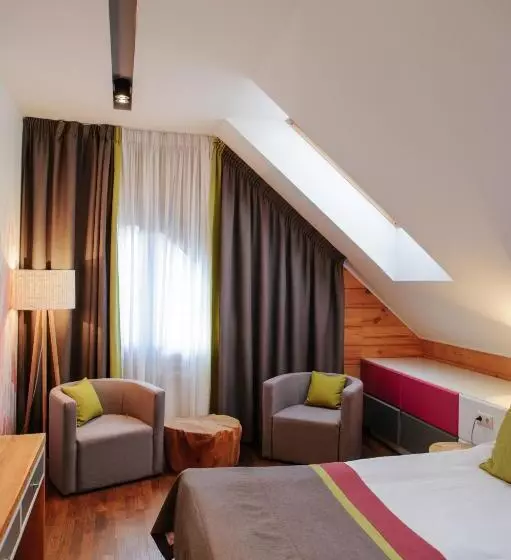 ホテル трипільське сонце