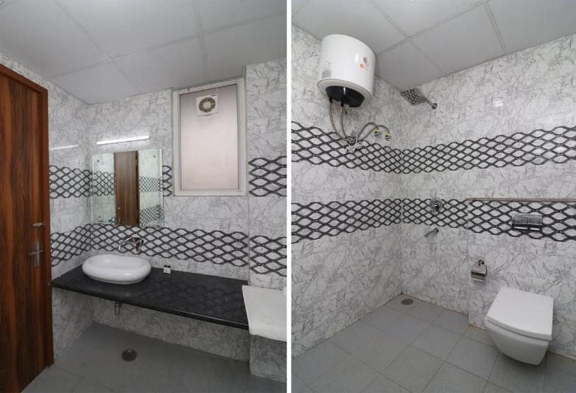 Hotel Capital O 22975 Global Inn