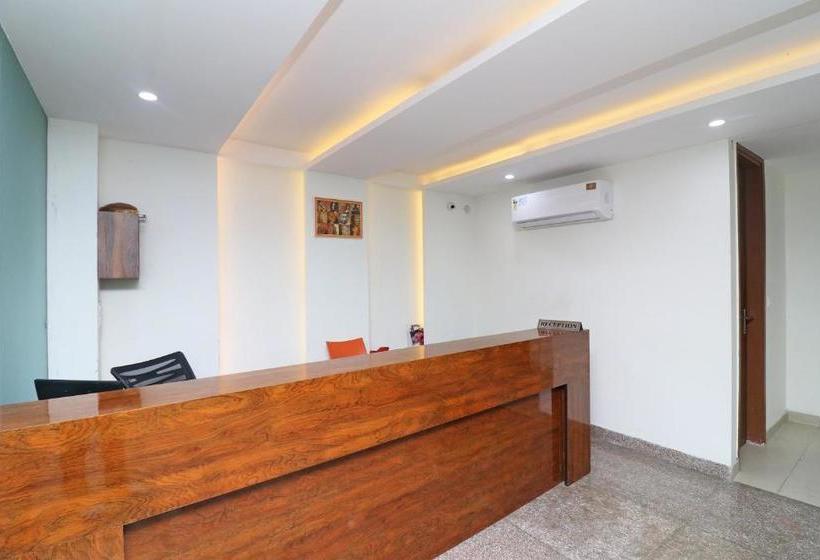 Hotel Capital O 22975 Global Inn