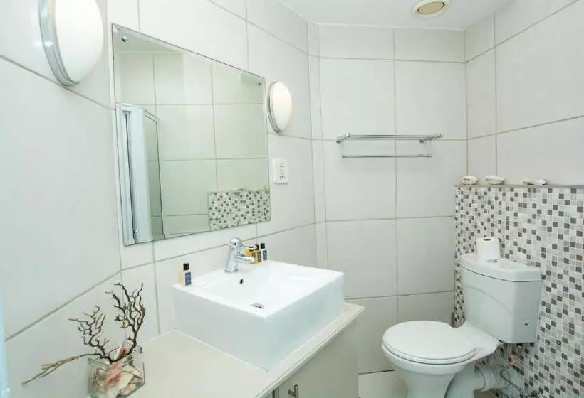 Hotelli False Bay Inn