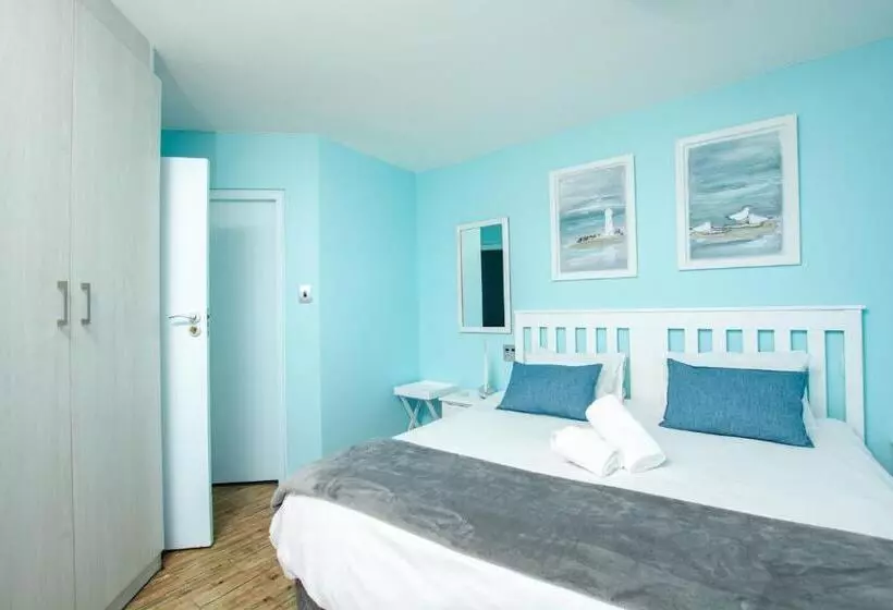 Hotelli False Bay Inn