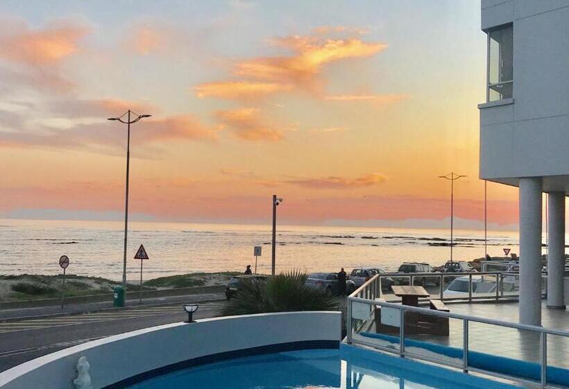 فندق False Bay Inn