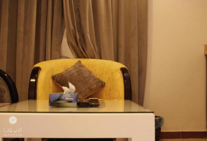 ホテル Manzel Aram 105