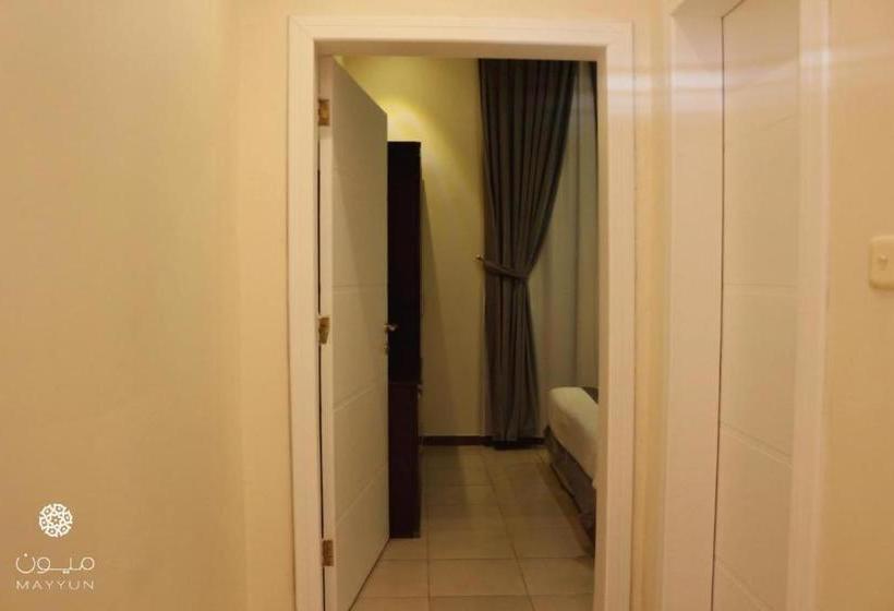 ホテル Manzel Aram 105