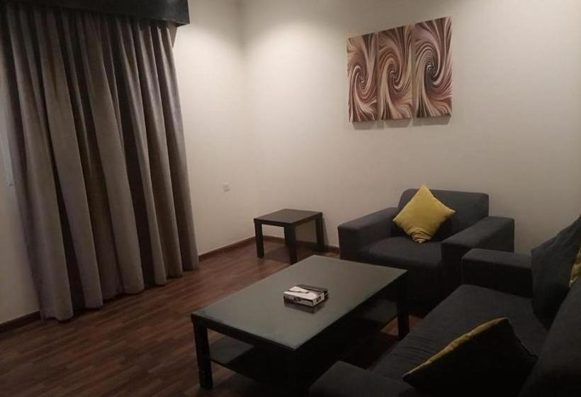 ホテル Manzel Aram 105