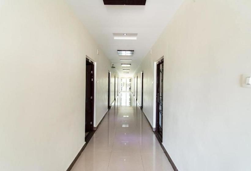 ホテル Oyo 47366  Cocanada Inn