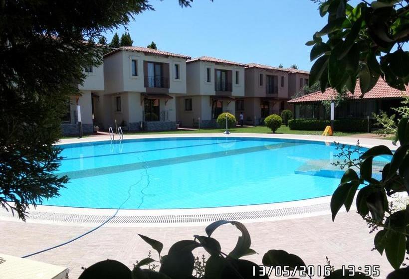 Отель Pi̇a Mya