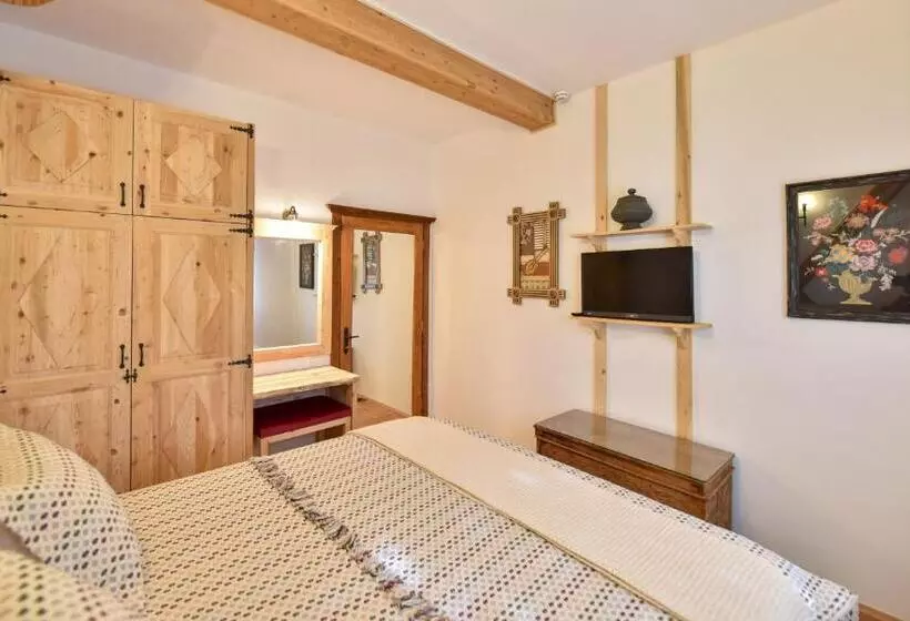 Hotelli Pyramid Boutique