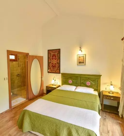 Hotelli Pyramid Boutique