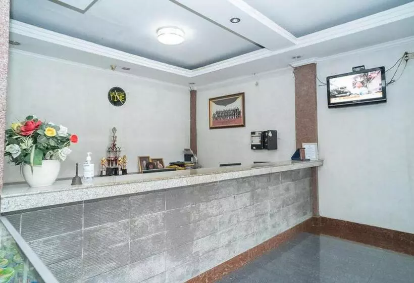 Hotelli Transit Nusa Indah Redpartner