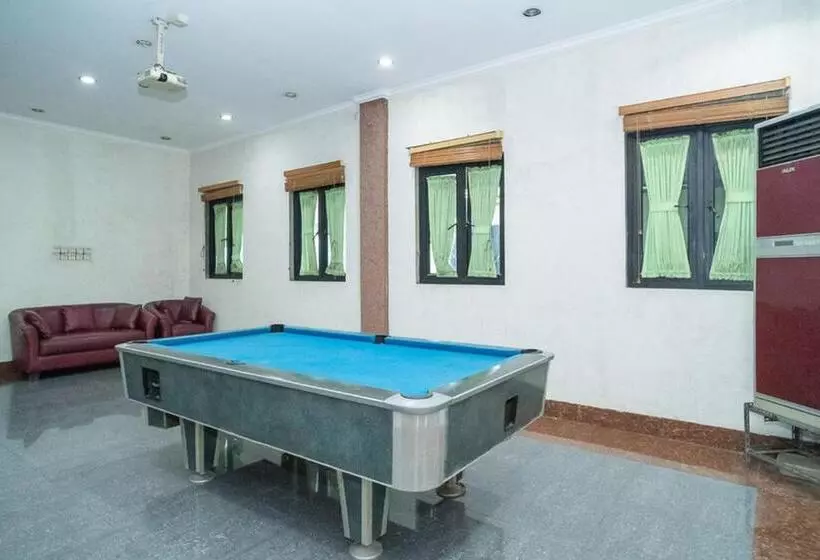 Hotelli Transit Nusa Indah Redpartner