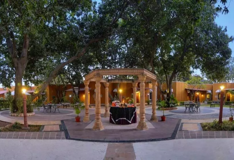 هتل Treehouse Amaara A Boutique