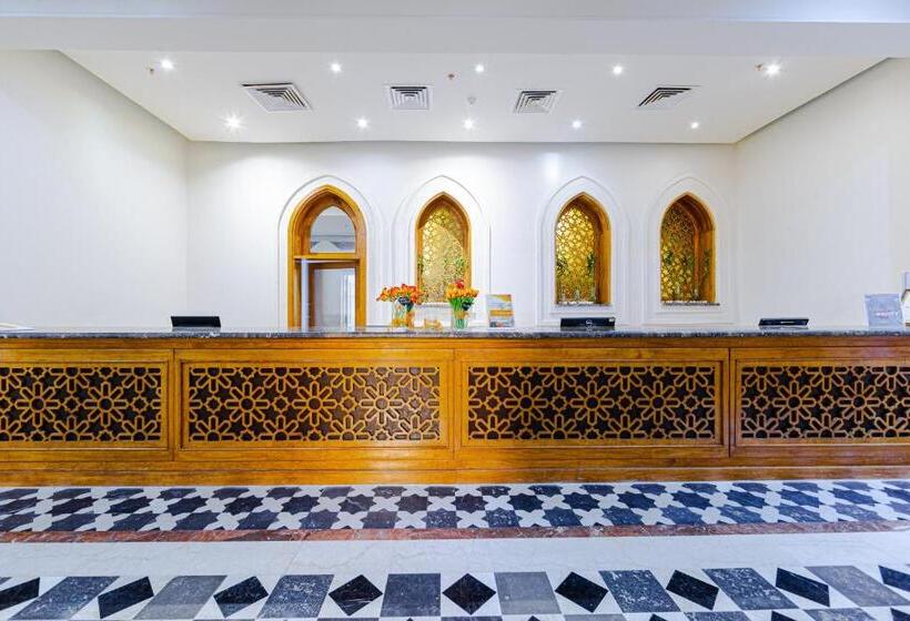 استراحتگاه Grand Palace Couples Only 18 Years Plus