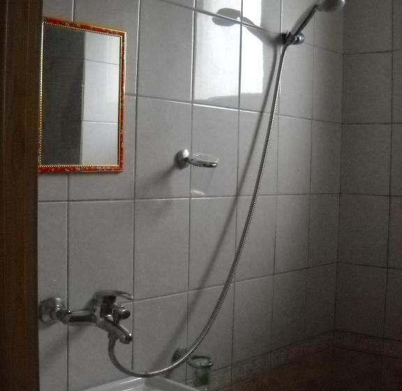 فندق Sani Family