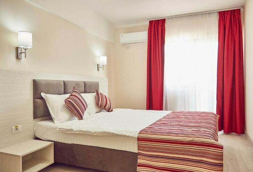 פנסיון Vila Iulia