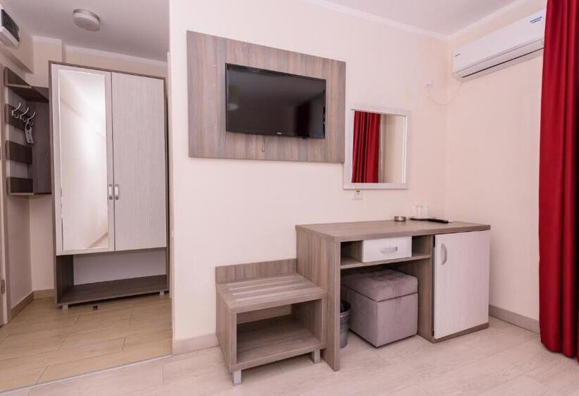 פנסיון Vila Iulia