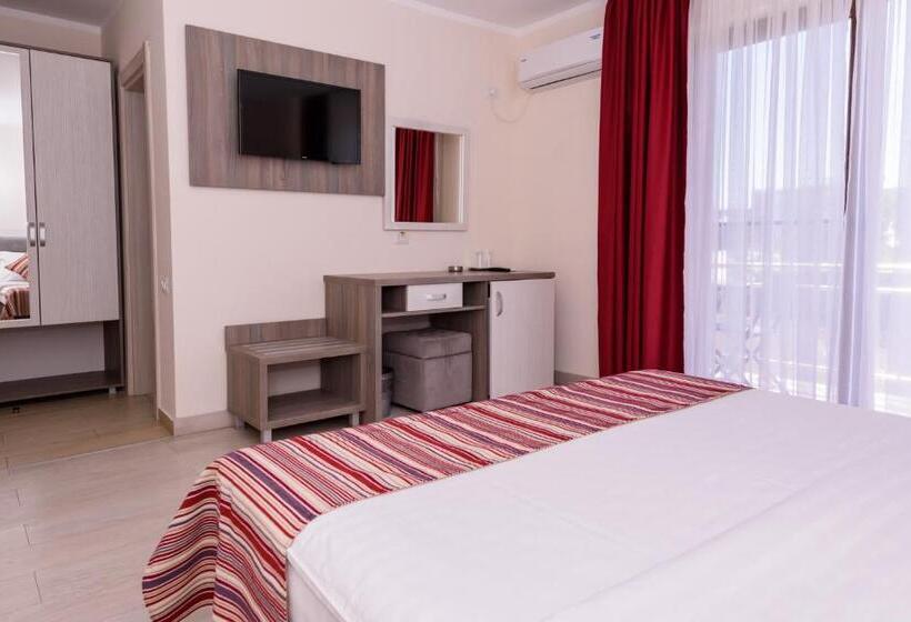 פנסיון Vila Iulia