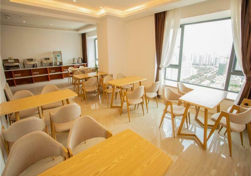 Hotel Greentree Inn Qinzhou East Railway Station