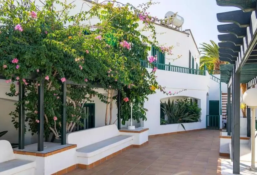 Apartamentos La Tegala