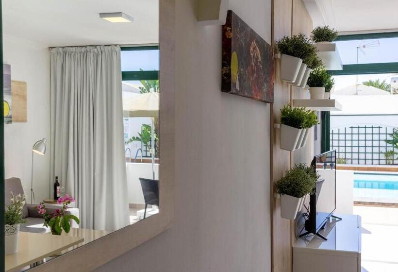 Apartamentos La Tegala