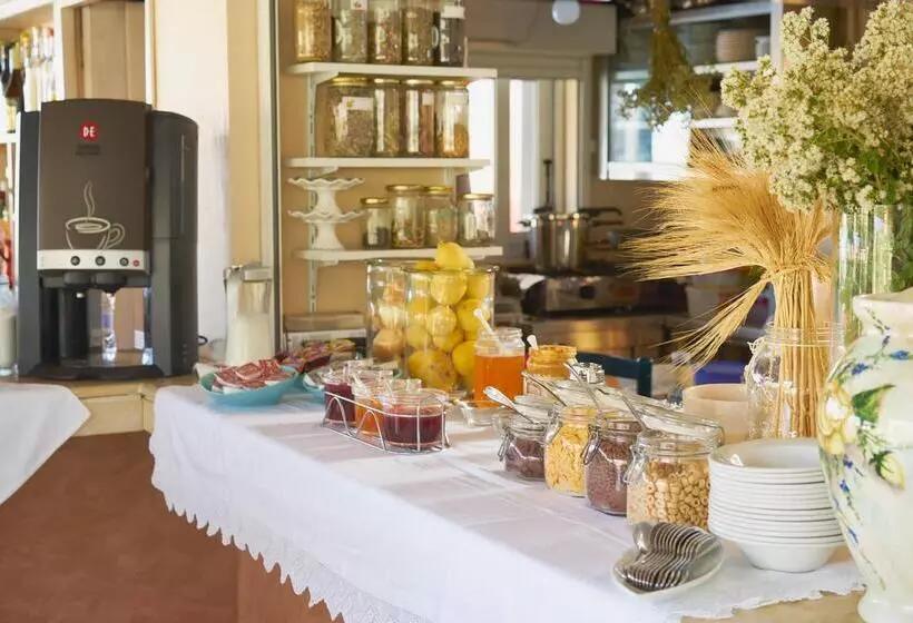 Golden Bay Hotel Apartments