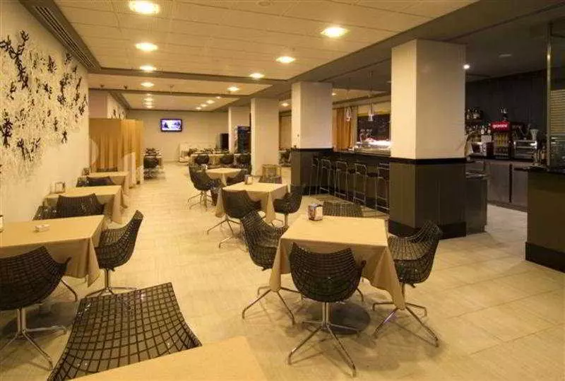 Отель 4 Vientos