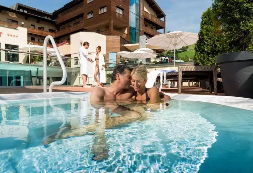 호텔 Alpinresort Valsaa Sport & Spa