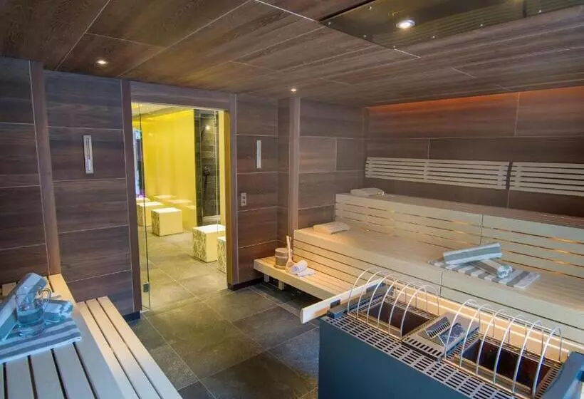 호텔 Alpinresort Valsaa Sport & Spa