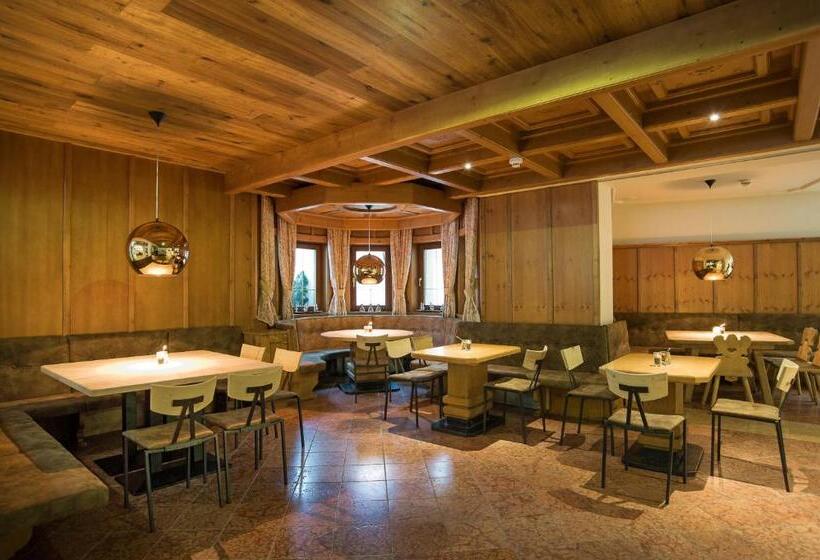 酒店 Alpinresort Valsaa   Sport & Spa