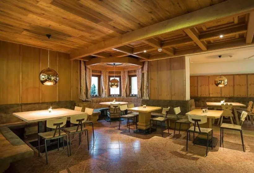 호텔 Alpinresort Valsaa Sport & Spa