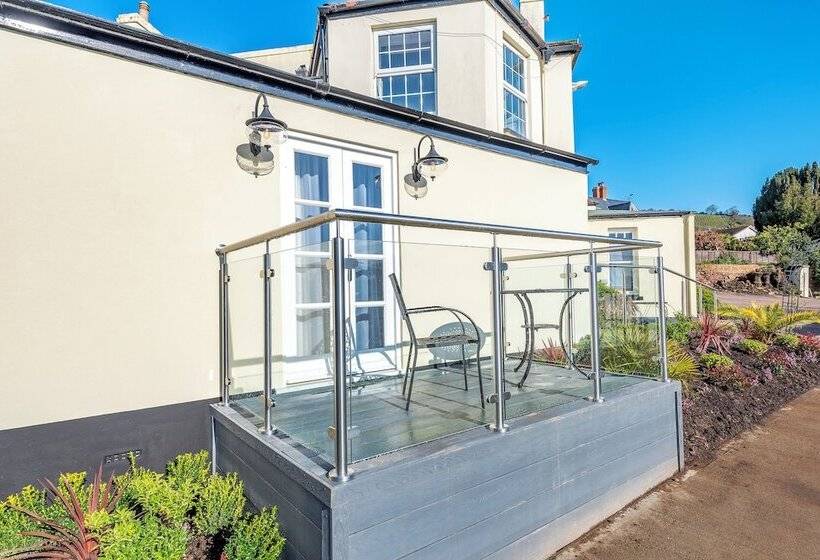 בית מלון כפרי Cockhaven Arms