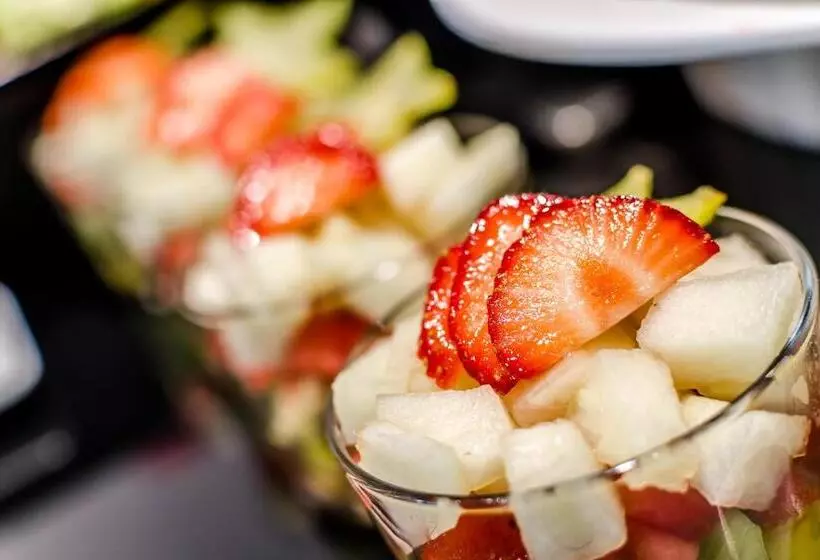 Отель Exe Ramblas Boqueria