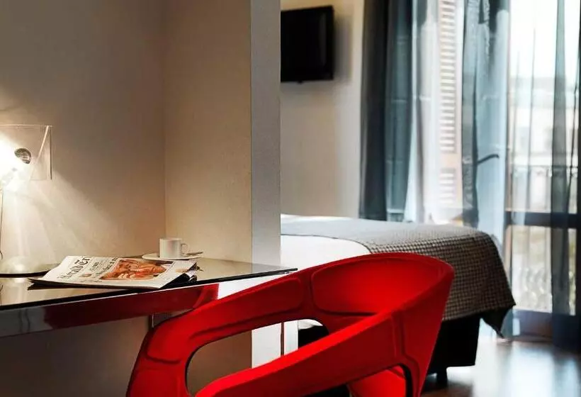 Отель Exe Ramblas Boqueria