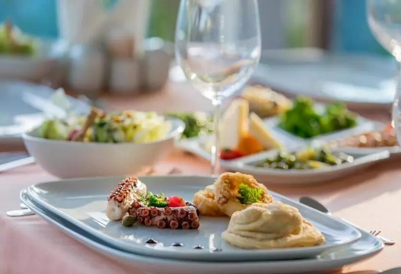 酒店 Holiday Park Resort