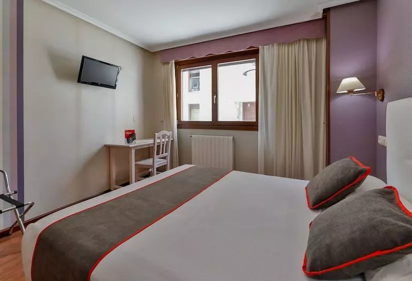 호텔 Puerto de Candas