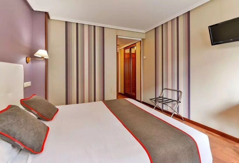 호텔 Puerto de Candas