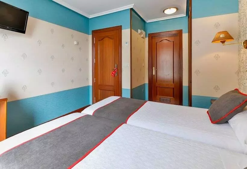 호텔 Puerto de Candas