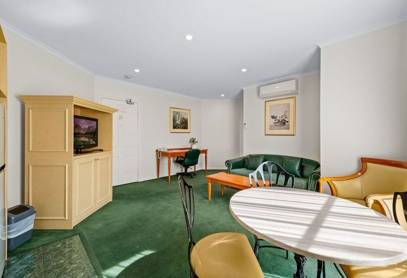 فندق Rowville International