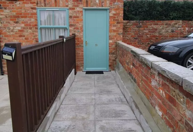 Отель The Bay Horse Inn