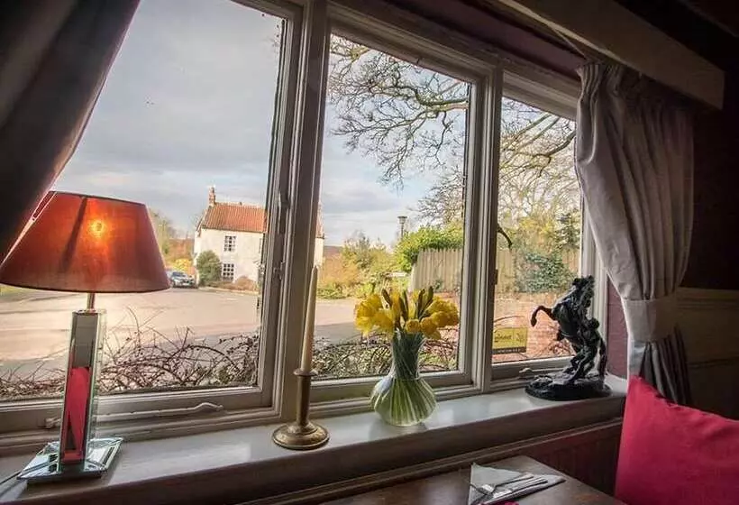 Отель The Bay Horse Inn